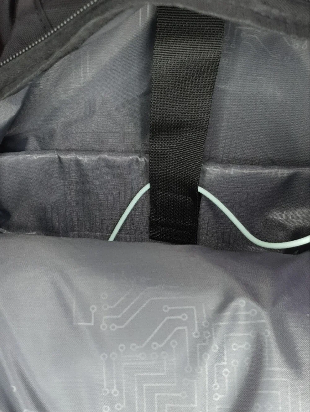 Swissdigital Design Laptop Backpack with USB Charging Port Travel Backpack NWT
